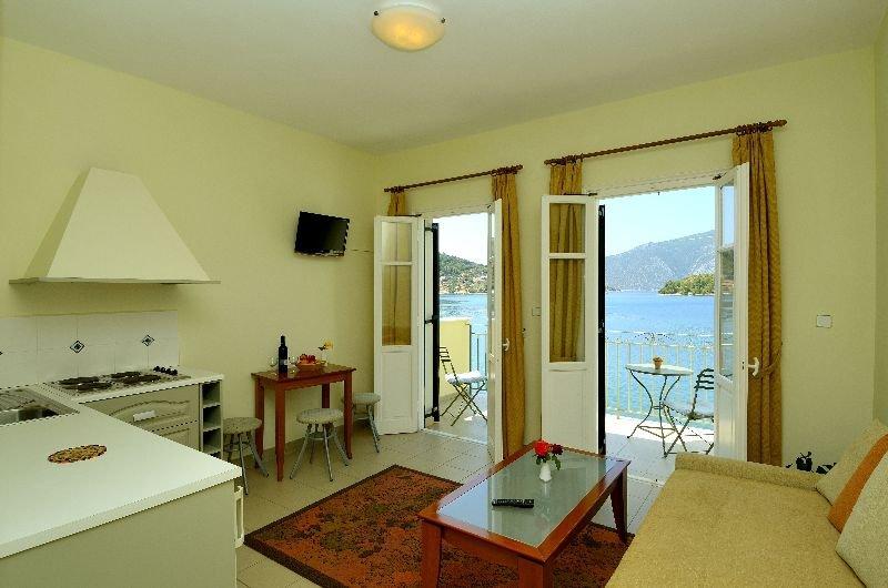 Omirikon Hotel Vathy  Exterior photo